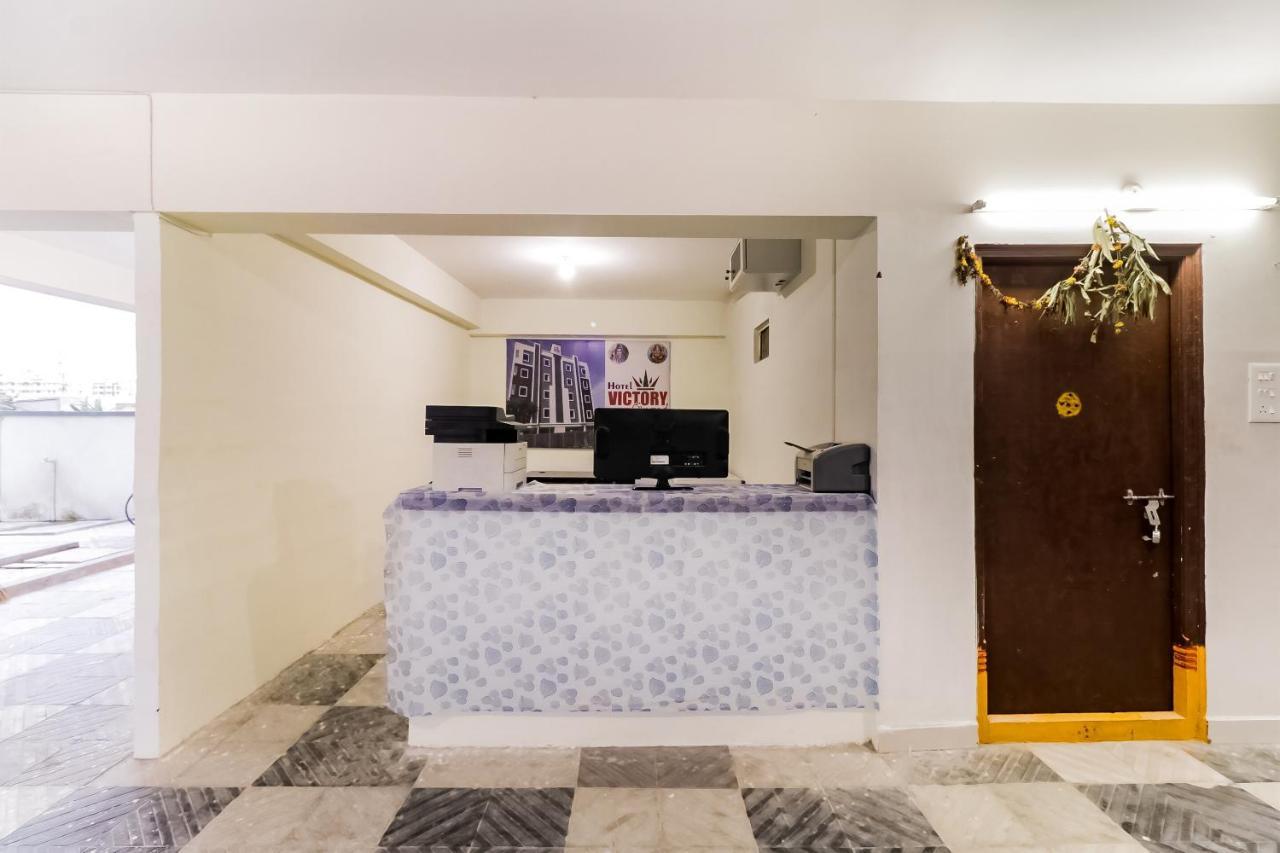 Oyo46726胜利大酒店 Tadepalle 外观 照片